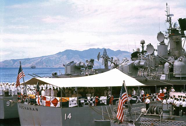 S19631111004.JPG - CHANGE-OF-COMMAND ABOARDUSS BUCHANAN (DDG-14)