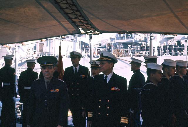 S19640107001.JPG - USMC COMMANDANT GEN GREENEWITH COMCRUDESFLOT ADM ENSEY