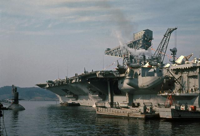 S19640221006.JPG - USS MIDWAY (CVA-41)YOKOSUKA NAVAL SHIPYARD