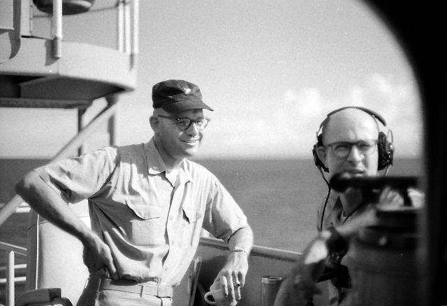 S196508000013C.JPG - OPS CDR HANSON &GUNNERY LT COOPER