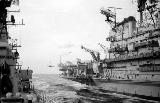 S196508000047C.JPG - RECEIVING AV FUEL TANKS FROMUSS MIDWAY (CVA-41)