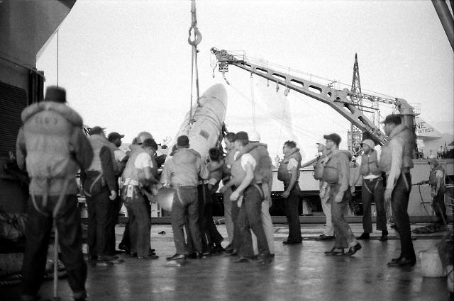 S196508000048C.JPG