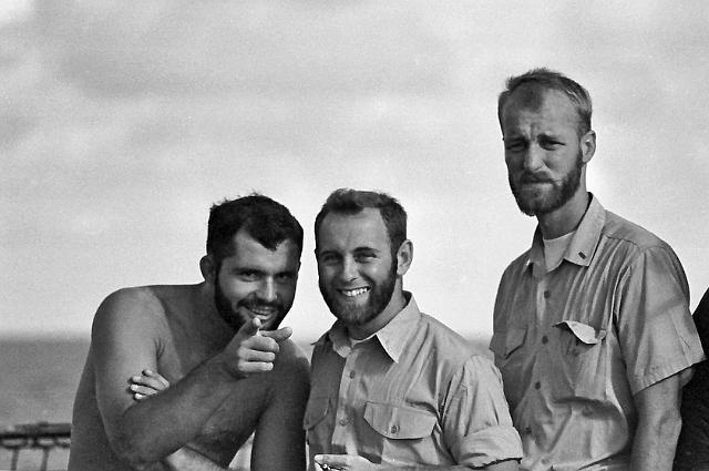 S196508000087C.JPG