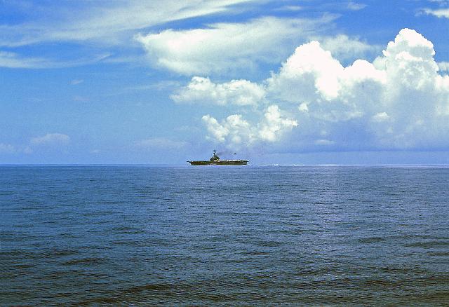 S19651005033.JPG - RENDEZVOUVED WITHUSS CORAL SEA (CVA-43)AT YANKEE STATION-25 JUN 1965