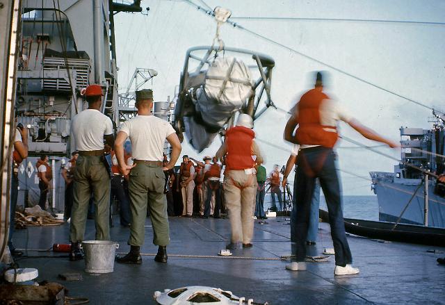 S19651116008.JPG - REARM TALOS MISSILES FROMUSS SACRAMENTO (AOE-1)