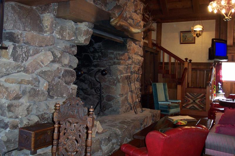 PonderosaRanch._fireplace.jpg