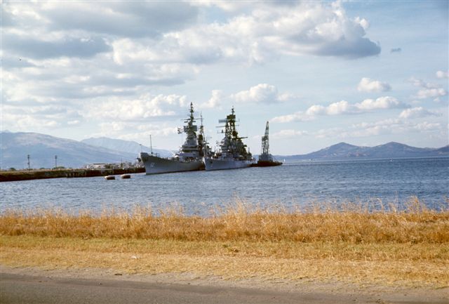 Copy_of_USS_Galveston_-_USS_New_Jersey_Phillipines_1969.jpg